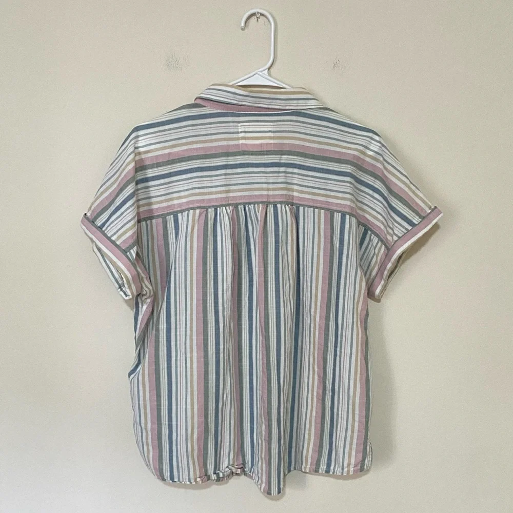 Lucky Brand Women's Pastel Striped Button Down Workwear Shirt Size Large - Picture 5 of 8